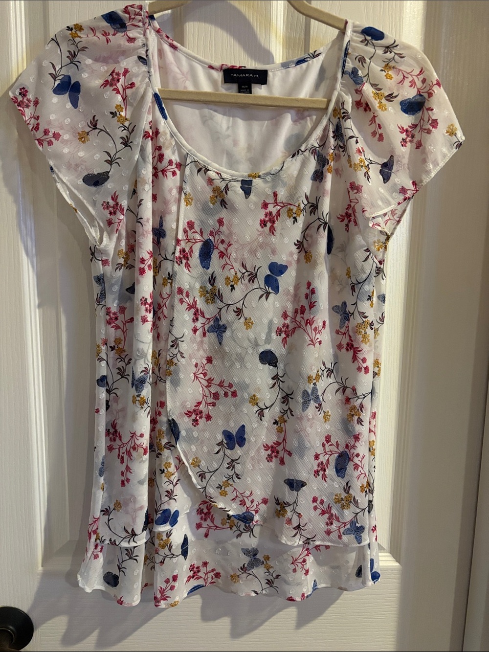 Women’s Set of 4 Blouses size M - Picture 2 of 9